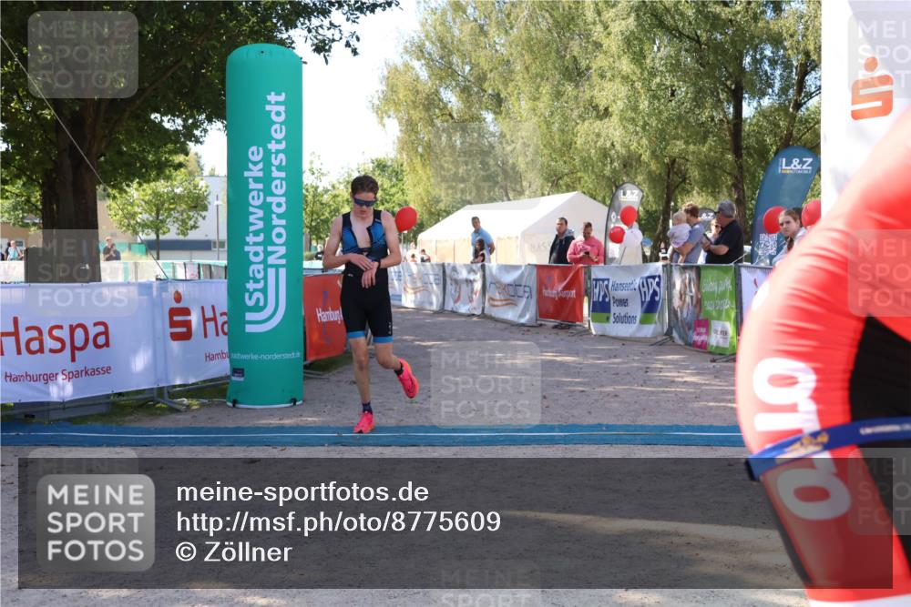 07.09.2025 - 19. Norderstedt Triathlon Zöllner http://msf.ph/oto/8775609 07.09.2025 11:49:20 Ziel 1171 meine-sportfotos.de