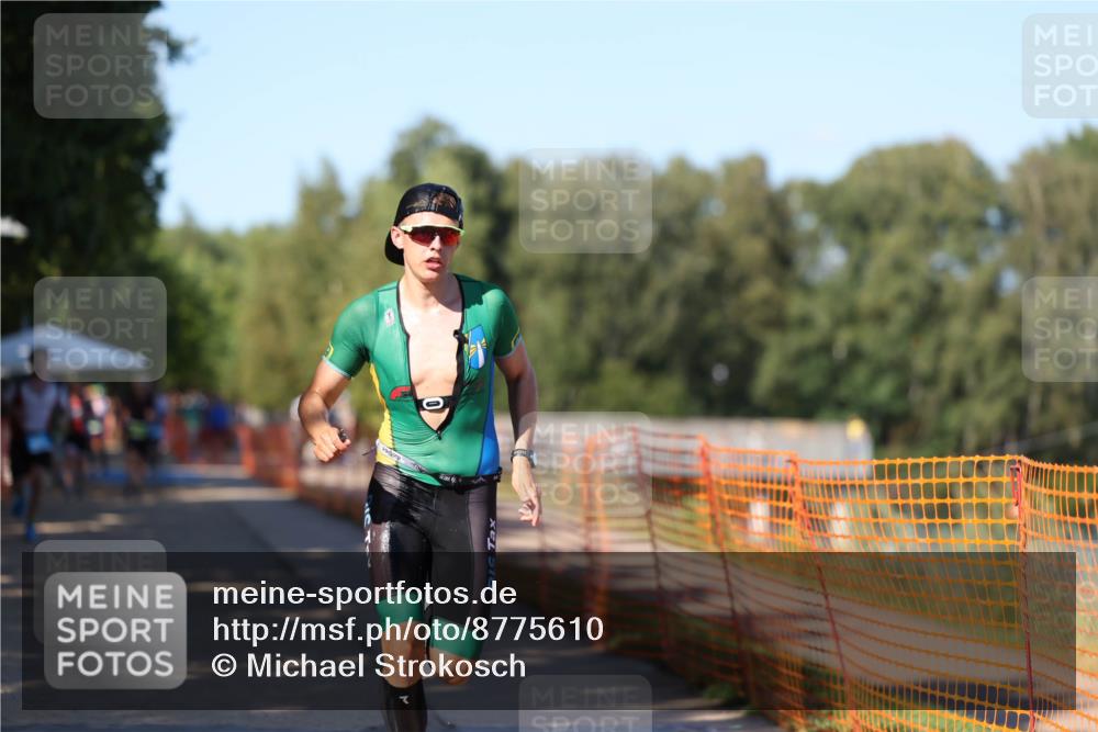07.09.2025 - 19. Norderstedt Triathlon Michael Strokosch http://msf.ph/oto/8775610 07.09.2025 15:46:02 Laufen 1505 meine-sportfotos.de