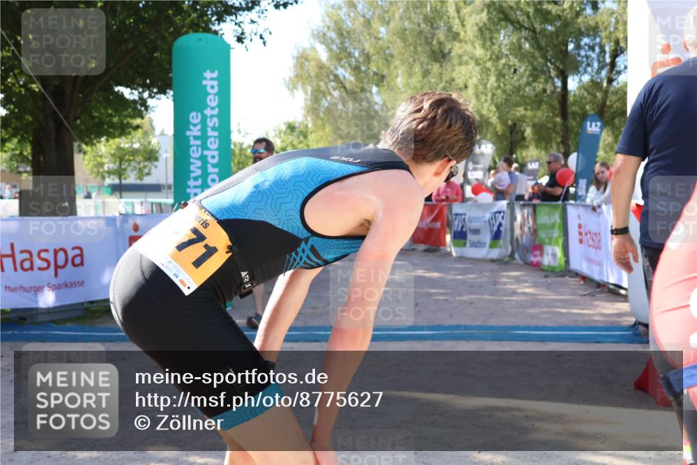 07.09.2025 - 19. Norderstedt Triathlon Zöllner http://msf.ph/oto/8775627 07.09.2025 11:49:26 Ziel 196, 1355 meine-sportfotos.de