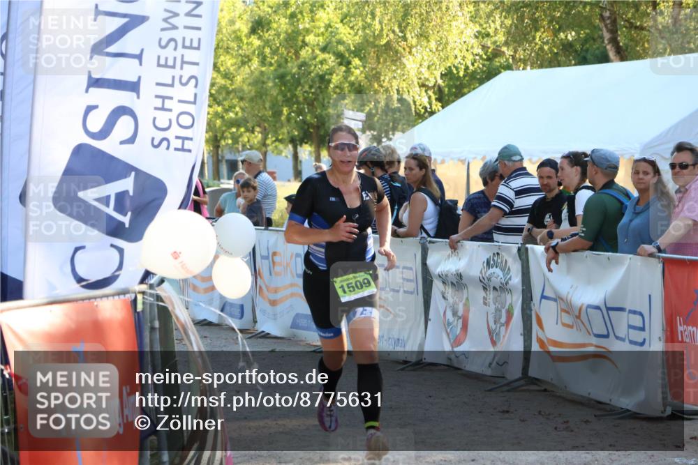 07.09.2025 - 19. Norderstedt Triathlon Zöllner http://msf.ph/oto/8775631 07.09.2025 17:02:35 Ziel 1509 meine-sportfotos.de