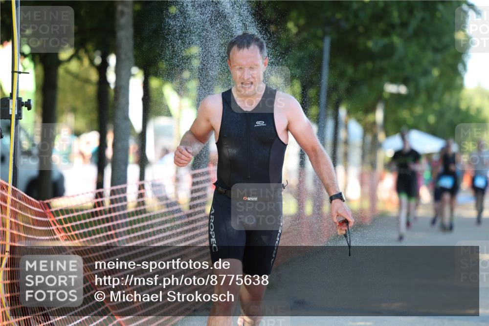 07.09.2025 - 19. Norderstedt Triathlon Michael Strokosch http://msf.ph/oto/8775638 07.09.2025 16:44:40 Laufen 429, 893, 902, 925, 1045, 1082, 1413, 1474, 1609 meine-sportfotos.de