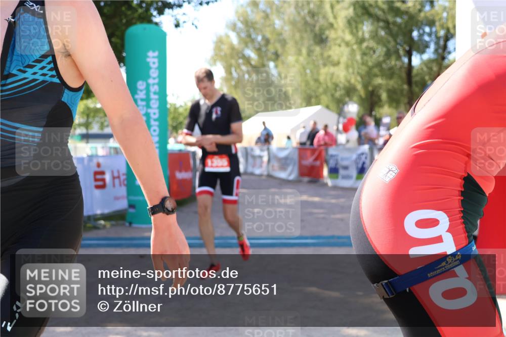 07.09.2025 - 19. Norderstedt Triathlon Zöllner http://msf.ph/oto/8775651 07.09.2025 11:49:31 Ziel 196, 1355 meine-sportfotos.de