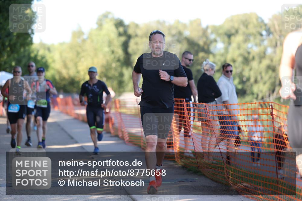 07.09.2025 - 19. Norderstedt Triathlon Michael Strokosch http://msf.ph/oto/8775658 07.09.2025 16:44:44 Laufen 429, 925, 1045, 1082, 1413, 1474, 1609 meine-sportfotos.de