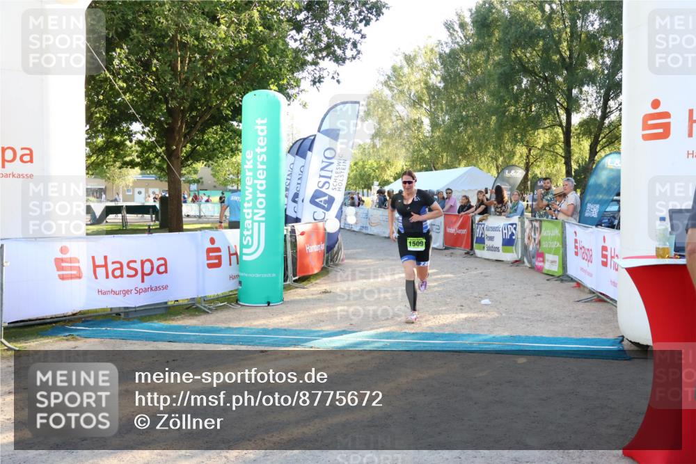 07.09.2025 - 19. Norderstedt Triathlon Zöllner http://msf.ph/oto/8775672 07.09.2025 17:02:37 Ziel 1509 meine-sportfotos.de