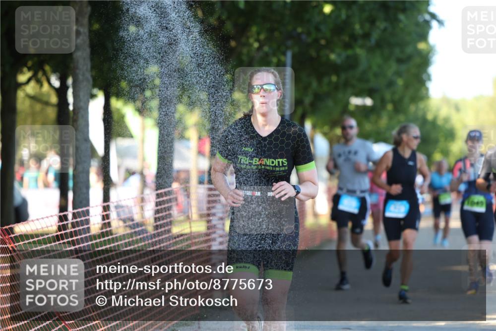 07.09.2025 - 19. Norderstedt Triathlon Michael Strokosch http://msf.ph/oto/8775673 07.09.2025 16:44:46 Laufen 429, 925, 1045, 1082, 1101, 1413, 1474, 1609 meine-sportfotos.de