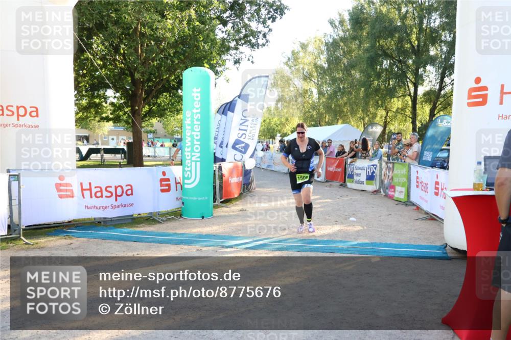07.09.2025 - 19. Norderstedt Triathlon Zöllner http://msf.ph/oto/8775676 07.09.2025 17:02:38 Ziel 1509 meine-sportfotos.de