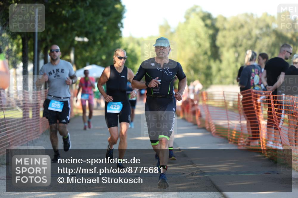 07.09.2025 - 19. Norderstedt Triathlon Michael Strokosch http://msf.ph/oto/8775681 07.09.2025 16:44:47 Laufen 429, 925, 1045, 1072, 1082, 1101, 1413, 1609 meine-sportfotos.de