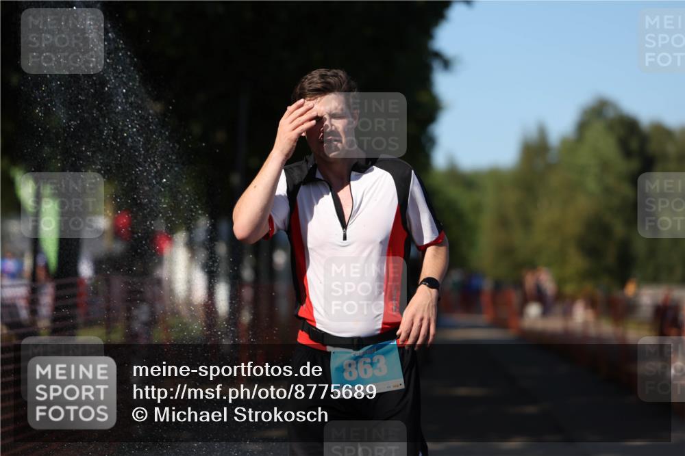 07.09.2025 - 19. Norderstedt Triathlon Michael Strokosch http://msf.ph/oto/8775689 07.09.2025 15:46:11 Laufen 446, 447 meine-sportfotos.de