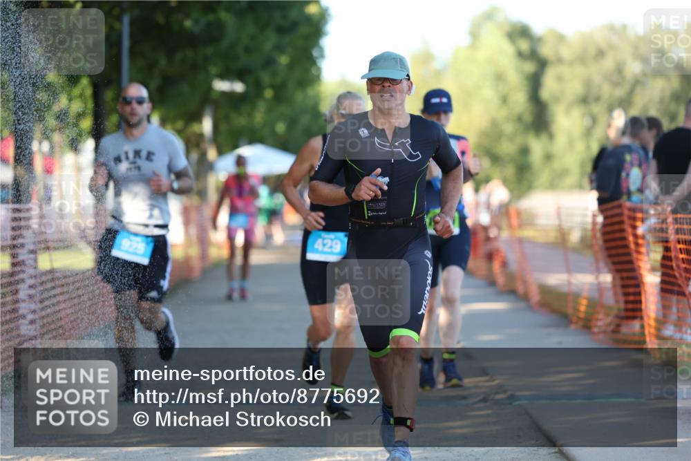 07.09.2025 - 19. Norderstedt Triathlon Michael Strokosch http://msf.ph/oto/8775692 07.09.2025 16:44:47 Laufen 429, 925, 1045, 1072, 1082, 1101, 1413, 1609 meine-sportfotos.de