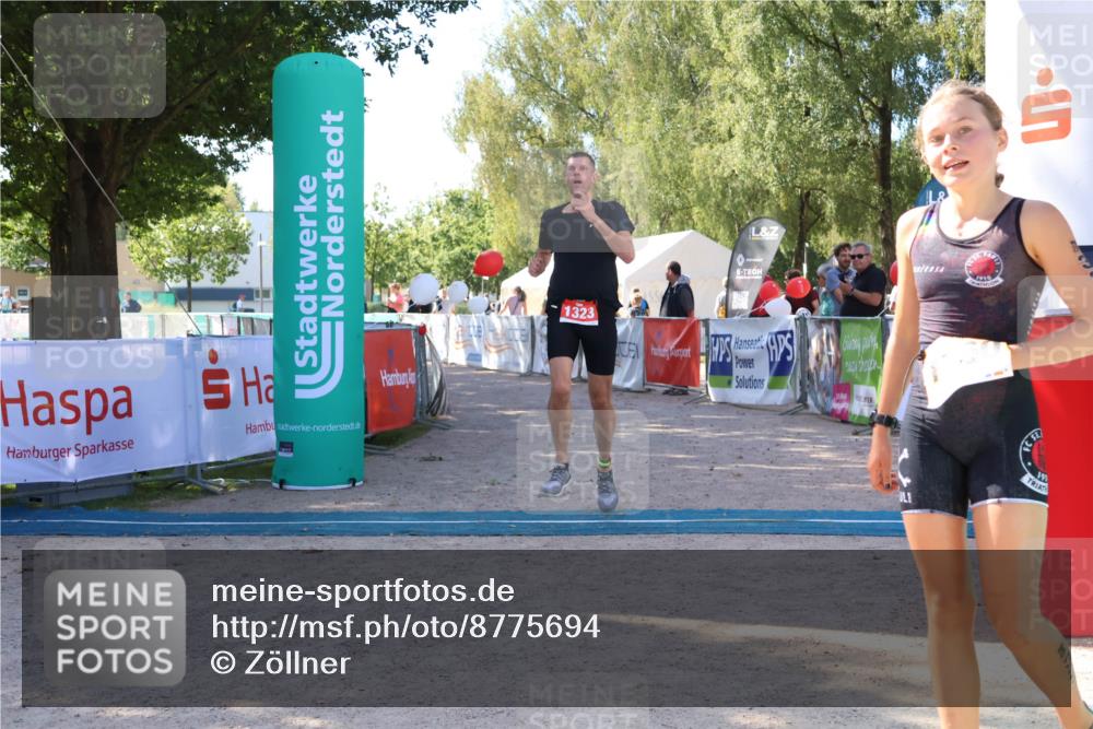 07.09.2025 - 19. Norderstedt Triathlon Zöllner http://msf.ph/oto/8775694 07.09.2025 11:50:27 Ziel 1323 meine-sportfotos.de