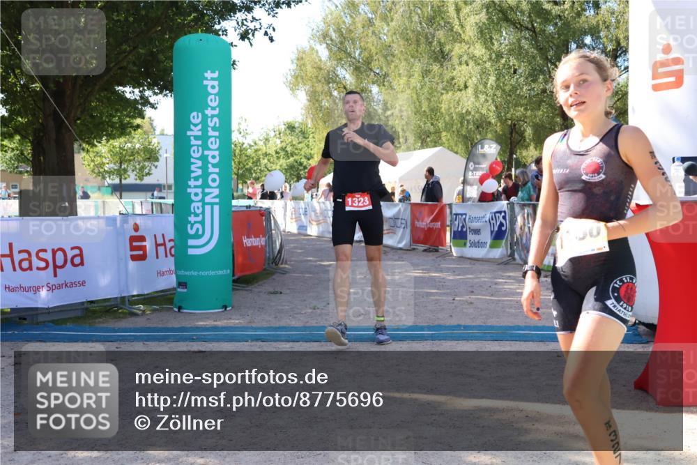 07.09.2025 - 19. Norderstedt Triathlon Zöllner http://msf.ph/oto/8775696 07.09.2025 11:50:27 Ziel 1323 meine-sportfotos.de