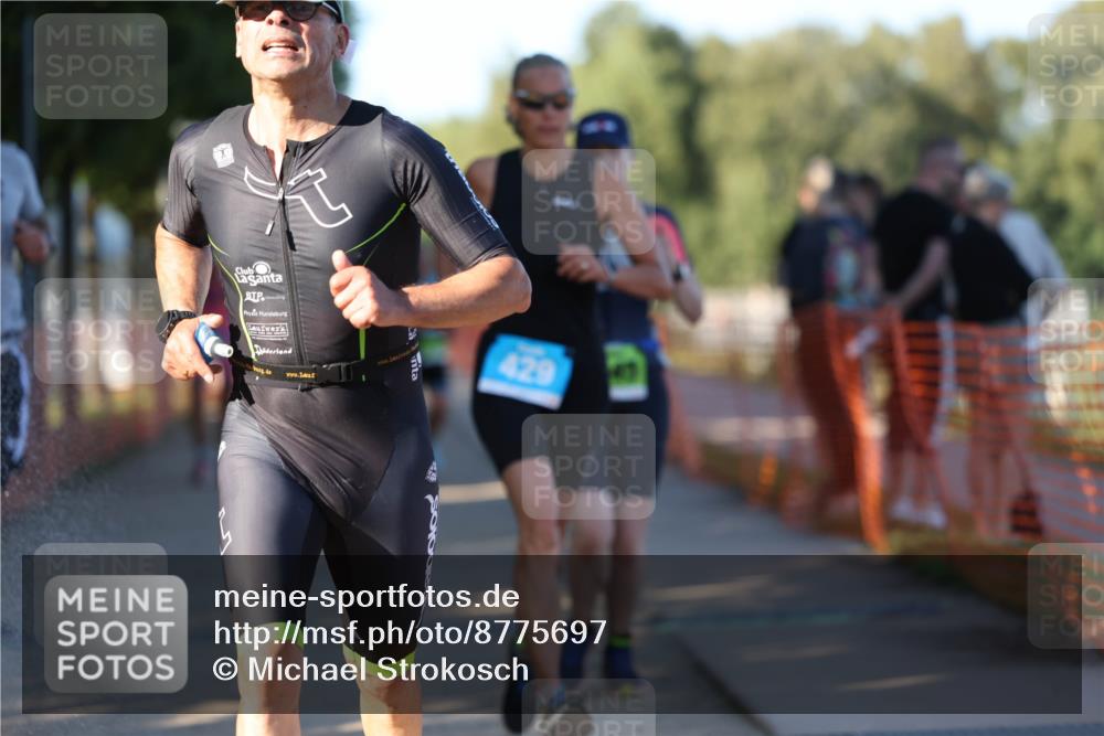 07.09.2025 - 19. Norderstedt Triathlon Michael Strokosch http://msf.ph/oto/8775697 07.09.2025 16:44:48 Laufen 429, 925, 1045, 1072, 1082, 1101, 1413, 1609 meine-sportfotos.de
