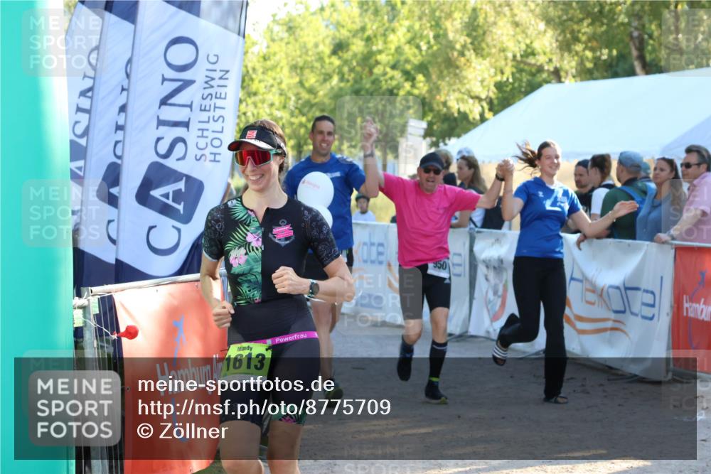 07.09.2025 - 19. Norderstedt Triathlon Zöllner http://msf.ph/oto/8775709 07.09.2025 17:02:48 Ziel 950, 1613 meine-sportfotos.de