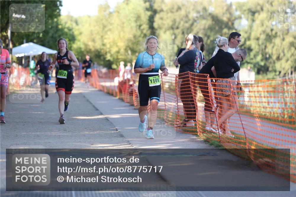 07.09.2025 - 19. Norderstedt Triathlon Michael Strokosch http://msf.ph/oto/8775717 07.09.2025 16:44:52 Laufen 429, 897, 925, 1045, 1052, 1072, 1101 meine-sportfotos.de