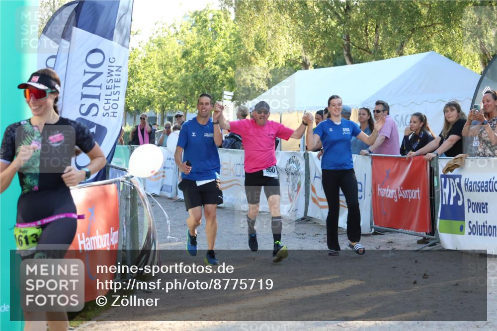 07.09.2025 - 19. Norderstedt Triathlon Zöllner http://msf.ph/oto/8775719 07.09.2025 17:02:48 Ziel 950, 1613 meine-sportfotos.de