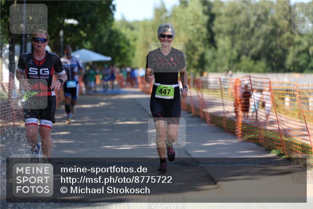 07.09.2025 - 19. Norderstedt Triathlon Michael Strokosch http://msf.ph/oto/8775722 07.09.2025 15:46:18 Laufen 446, 447 meine-sportfotos.de