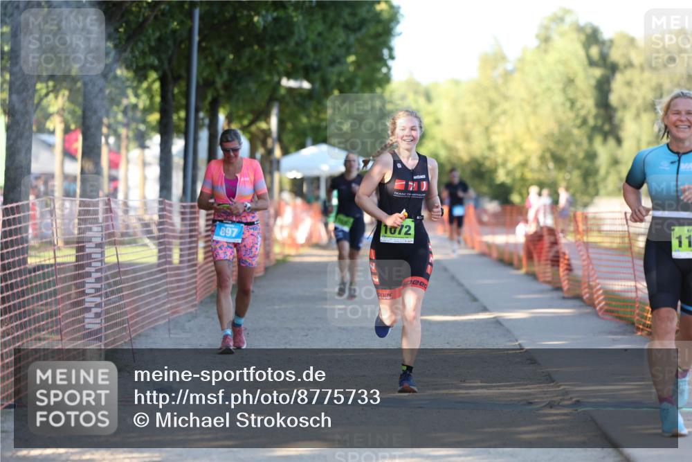 07.09.2025 - 19. Norderstedt Triathlon Michael Strokosch http://msf.ph/oto/8775733 07.09.2025 16:44:54 Laufen 509, 897, 1052, 1072, 1101, 1569 meine-sportfotos.de