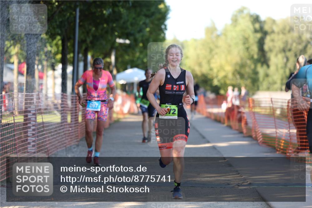 07.09.2025 - 19. Norderstedt Triathlon Michael Strokosch http://msf.ph/oto/8775741 07.09.2025 16:44:54 Laufen 509, 897, 1052, 1072, 1101, 1569 meine-sportfotos.de