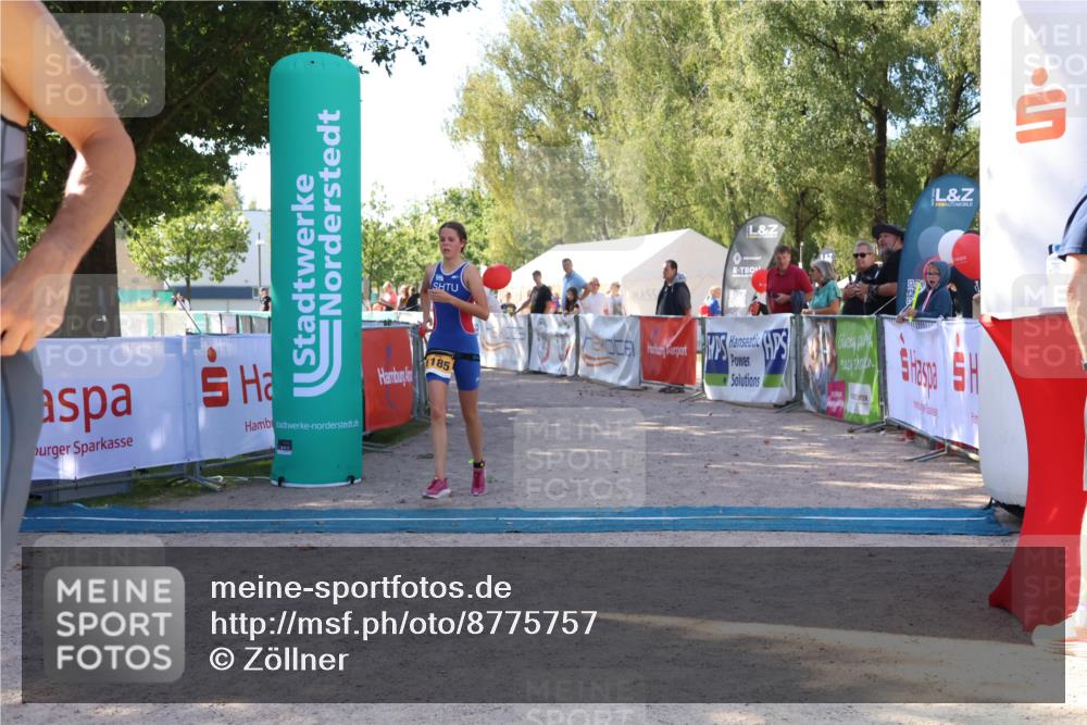 07.09.2025 - 19. Norderstedt Triathlon Zöllner http://msf.ph/oto/8775757 07.09.2025 11:51:06 Ziel 225, 1185, 1335 meine-sportfotos.de