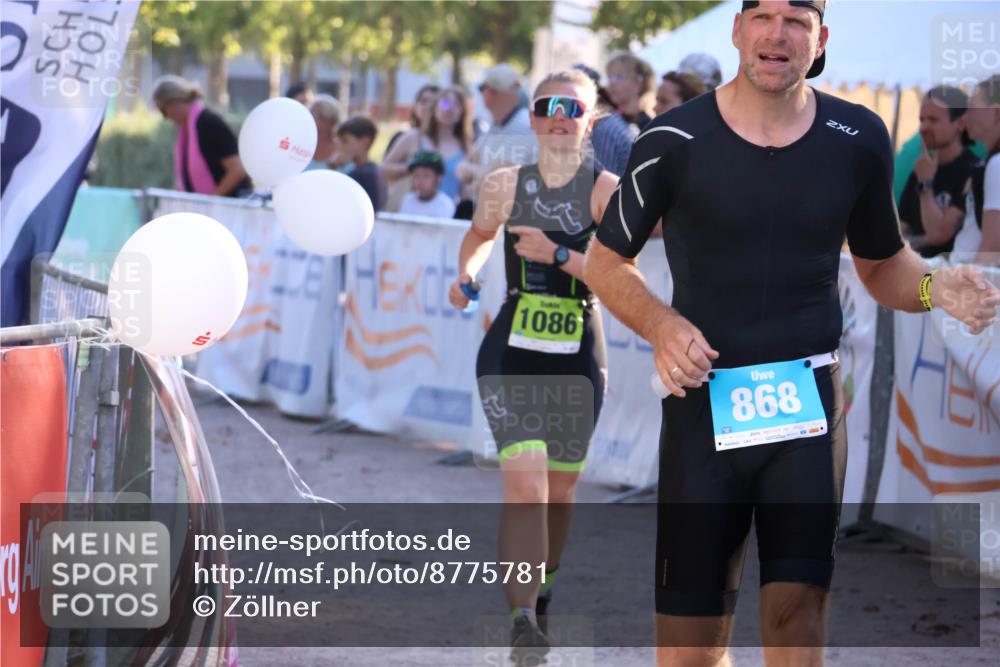 07.09.2025 - 19. Norderstedt Triathlon Zöllner http://msf.ph/oto/8775781 07.09.2025 17:03:04 Ziel 868, 1086 meine-sportfotos.de