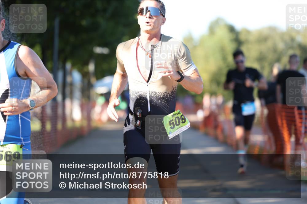 07.09.2025 - 19. Norderstedt Triathlon Michael Strokosch http://msf.ph/oto/8775818 07.09.2025 16:45:03 Laufen 509, 930, 1568, 1569 meine-sportfotos.de