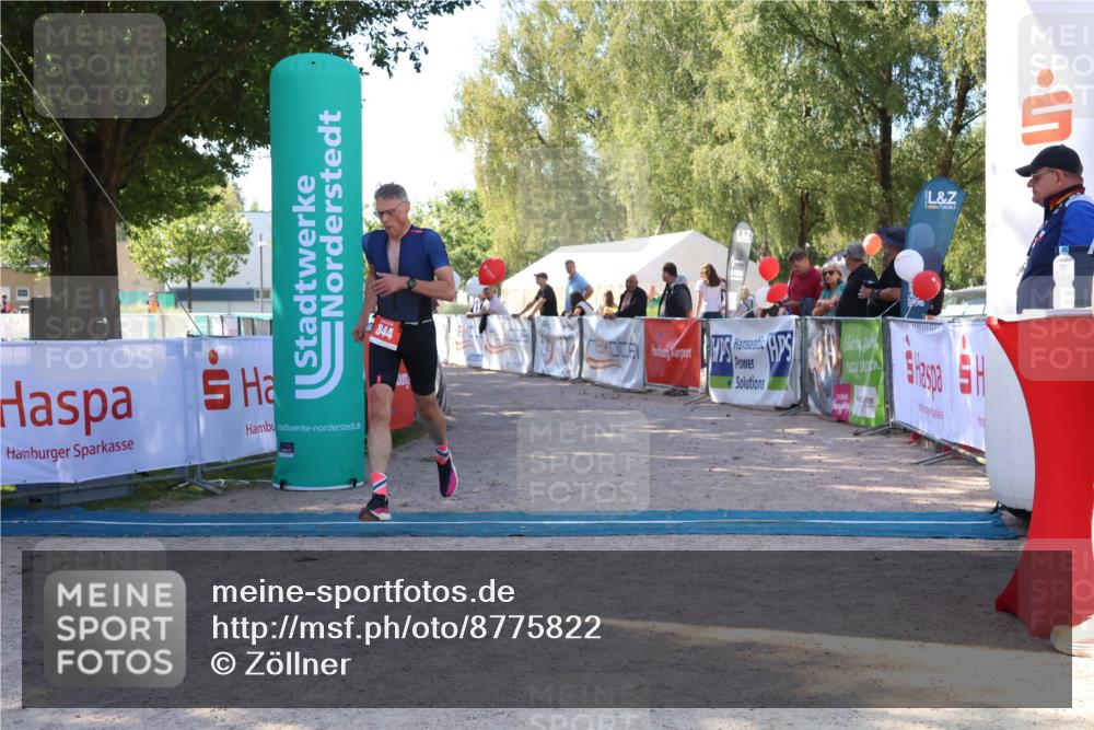 07.09.2025 - 19. Norderstedt Triathlon Zöllner http://msf.ph/oto/8775822 07.09.2025 11:52:05 Ziel 844 meine-sportfotos.de