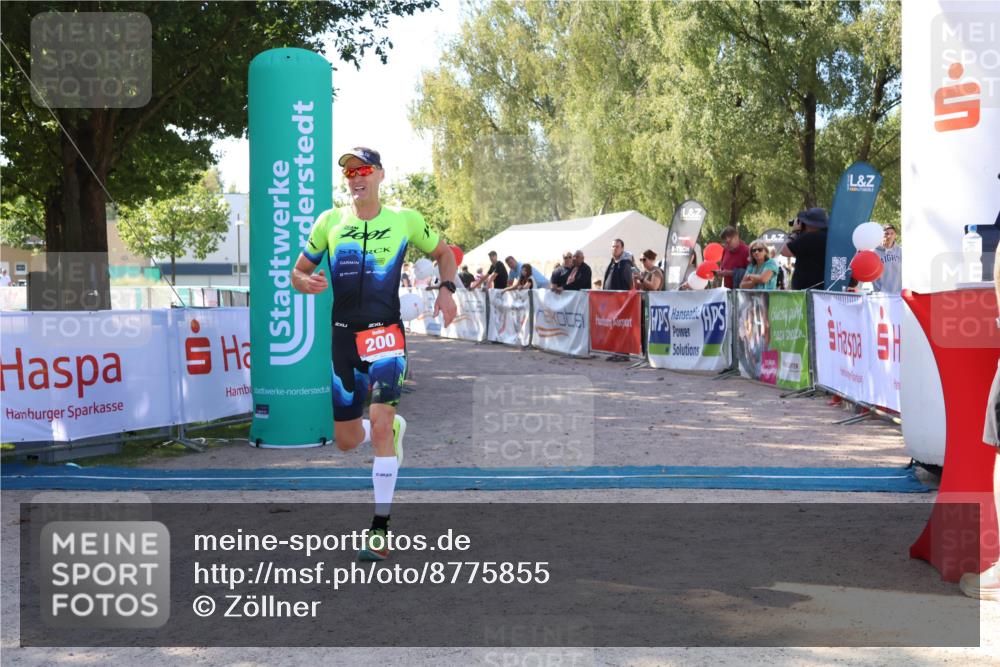 07.09.2025 - 19. Norderstedt Triathlon Zöllner http://msf.ph/oto/8775855 07.09.2025 11:52:33 Ziel 200 meine-sportfotos.de