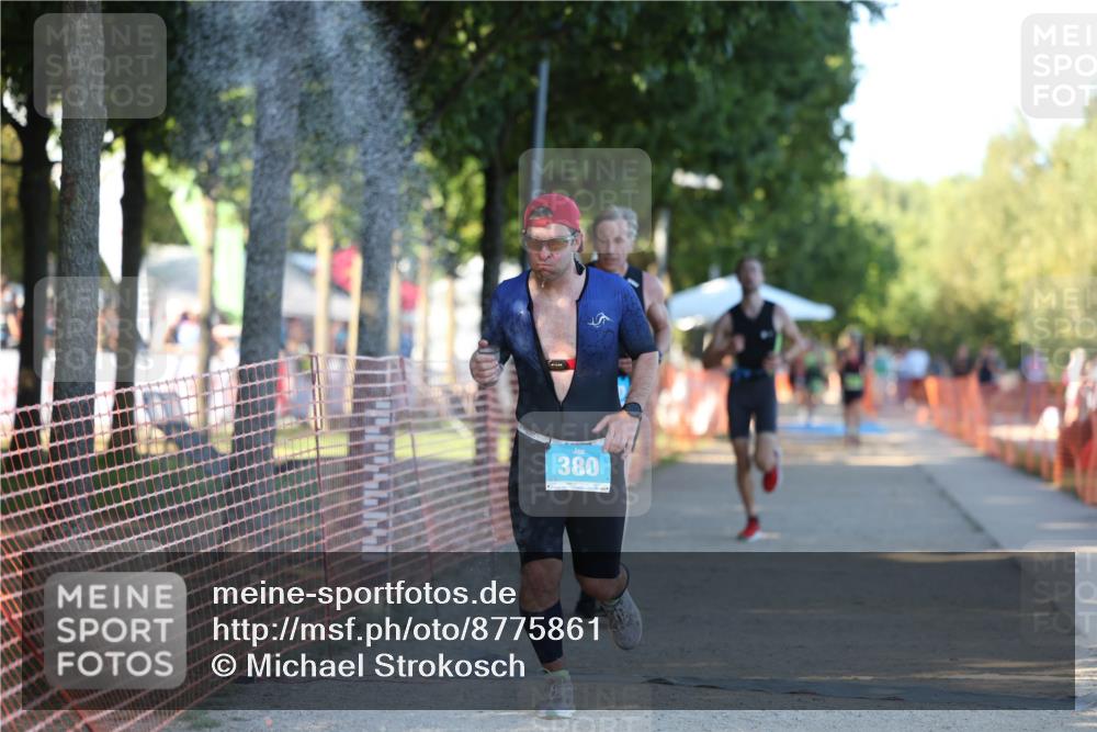 07.09.2025 - 19. Norderstedt Triathlon Michael Strokosch http://msf.ph/oto/8775861 07.09.2025 16:45:14 Laufen 380, 913, 1410, 1568 meine-sportfotos.de