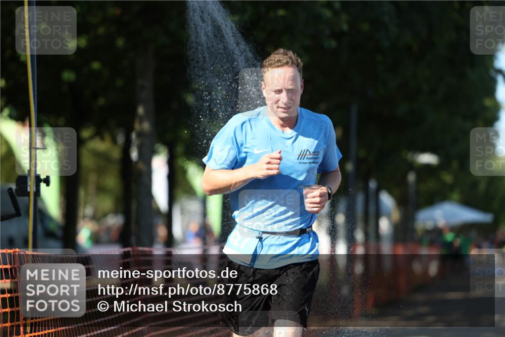 07.09.2025 - 19. Norderstedt Triathlon Michael Strokosch http://msf.ph/oto/8775868 07.09.2025 15:46:44 Laufen 427 meine-sportfotos.de