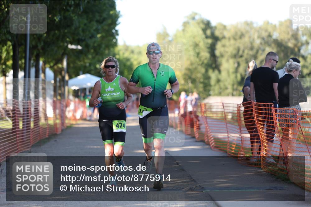 07.09.2025 - 19. Norderstedt Triathlon Michael Strokosch http://msf.ph/oto/8775914 07.09.2025 16:45:37 Laufen 953, 1043 meine-sportfotos.de