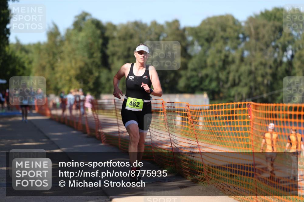 07.09.2025 - 19. Norderstedt Triathlon Michael Strokosch http://msf.ph/oto/8775935 07.09.2025 15:46:59 Laufen 448, 462, 465 meine-sportfotos.de
