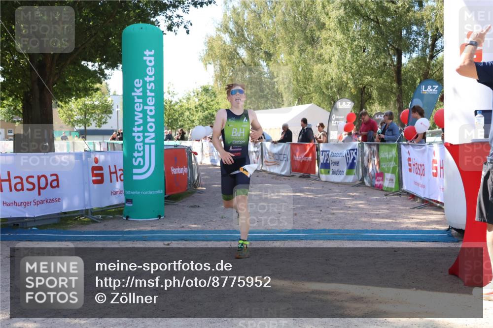 07.09.2025 - 19. Norderstedt Triathlon Zöllner http://msf.ph/oto/8775952 07.09.2025 11:54:09 Ziel 1180 meine-sportfotos.de