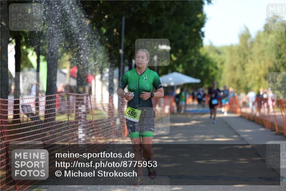 07.09.2025 - 19. Norderstedt Triathlon Michael Strokosch http://msf.ph/oto/8775953 07.09.2025 15:47:01 Laufen 448, 462, 465 meine-sportfotos.de