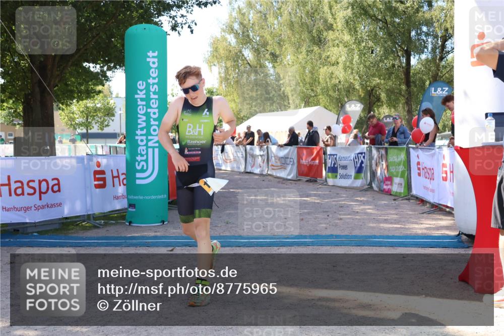 07.09.2025 - 19. Norderstedt Triathlon Zöllner http://msf.ph/oto/8775965 07.09.2025 11:54:10 Ziel 1180 meine-sportfotos.de