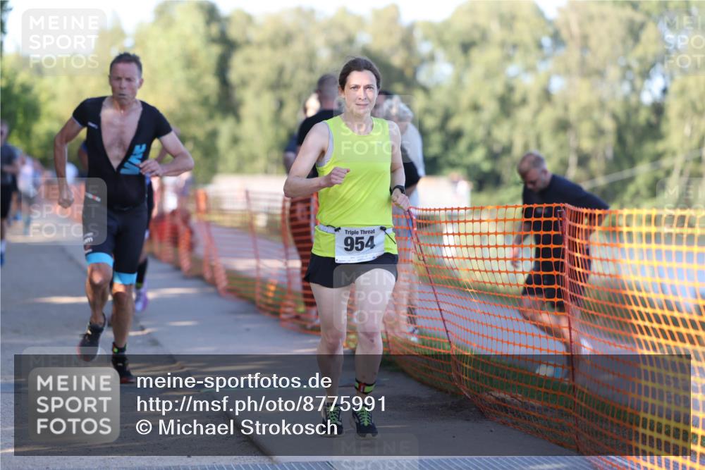 07.09.2025 - 19. Norderstedt Triathlon Michael Strokosch http://msf.ph/oto/8775991 07.09.2025 16:45:48 Laufen 951, 954, 1043, 1509, 1621 meine-sportfotos.de