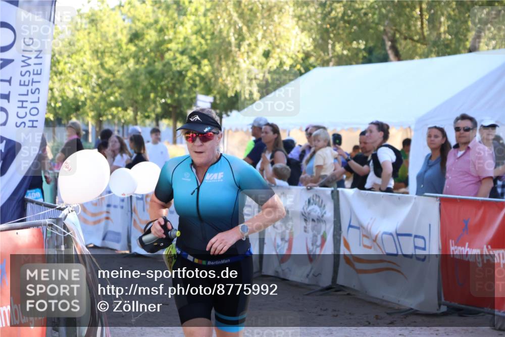 07.09.2025 - 19. Norderstedt Triathlon Zöllner http://msf.ph/oto/8775992 07.09.2025 17:06:00 Ziel 887, 1108, 1409 meine-sportfotos.de