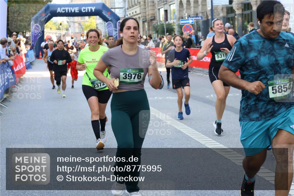 07.09.2025 - BARMER Alsterlauf Strokosch-Dieckow http://msf.ph/oto/8775995 07.09.2025 10:07:51 Ziel 2360, 2465, 2723, 2782, 3041, 3134, 3192, 3477, 3493, 3740, 4086, 4087, 4088, 4449, 5053, 5139, 5140, 5404, 5902, 5986, 6099, 6100, 6210, 8164, 8244, 8345 meine-sportfotos.de