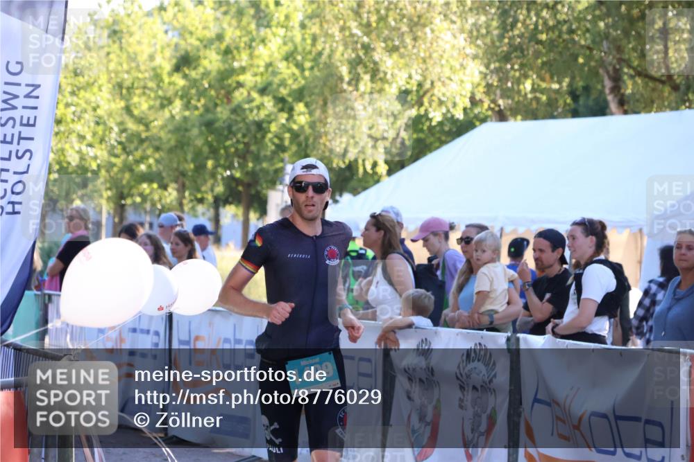 07.09.2025 - 19. Norderstedt Triathlon Zöllner http://msf.ph/oto/8776029 07.09.2025 17:06:02 Ziel 1108, 1409 meine-sportfotos.de