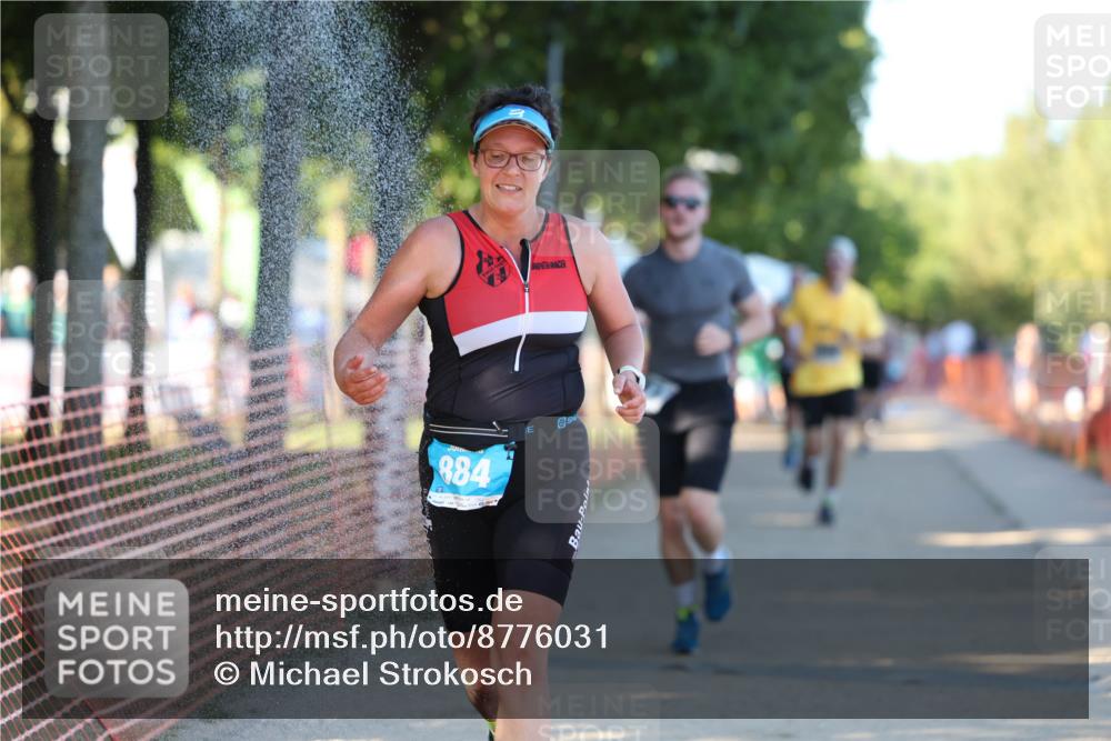 07.09.2025 - 19. Norderstedt Triathlon Michael Strokosch http://msf.ph/oto/8776031 07.09.2025 16:45:54 Laufen 949, 951, 956, 1509 meine-sportfotos.de