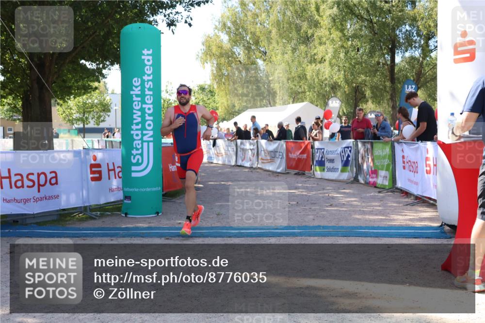 07.09.2025 - 19. Norderstedt Triathlon Zöllner http://msf.ph/oto/8776035 07.09.2025 11:54:57 Ziel 238 meine-sportfotos.de