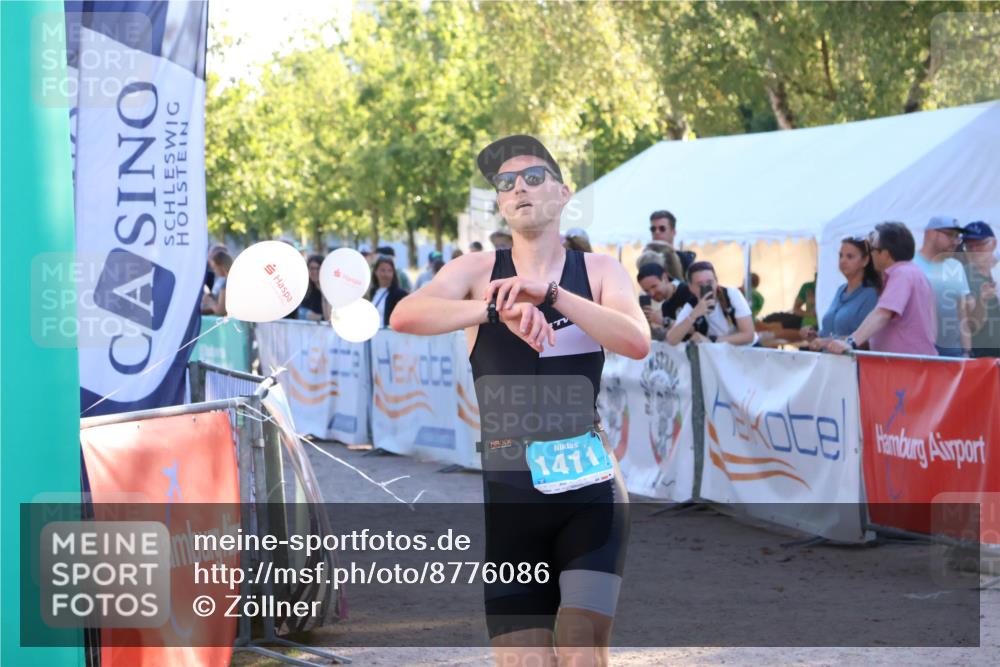 07.09.2025 - 19. Norderstedt Triathlon Zöllner http://msf.ph/oto/8776086 07.09.2025 17:06:30 Ziel 1411 meine-sportfotos.de