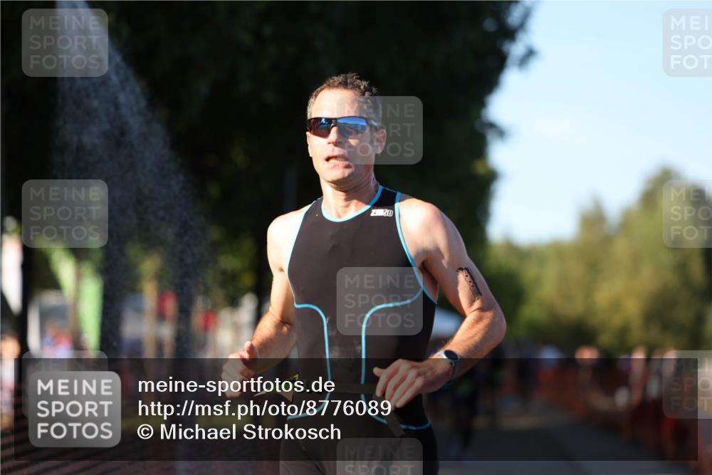 07.09.2025 - 19. Norderstedt Triathlon Michael Strokosch http://msf.ph/oto/8776089 07.09.2025 16:46:04 Laufen 956, 1047, 1601 meine-sportfotos.de