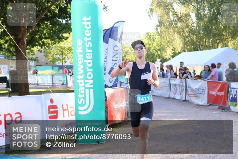 07.09.2025 - 19. Norderstedt Triathlon Zöllner http://msf.ph/oto/8776093 07.09.2025 17:06:31 Ziel 1411 meine-sportfotos.de