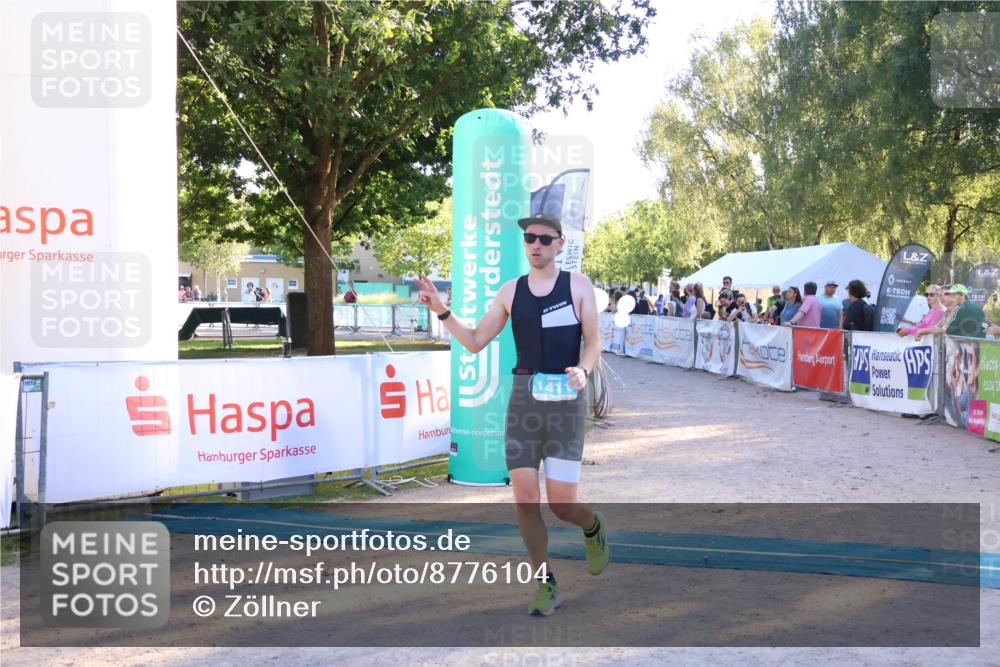 07.09.2025 - 19. Norderstedt Triathlon Zöllner http://msf.ph/oto/8776104 07.09.2025 17:06:31 Ziel 1411 meine-sportfotos.de