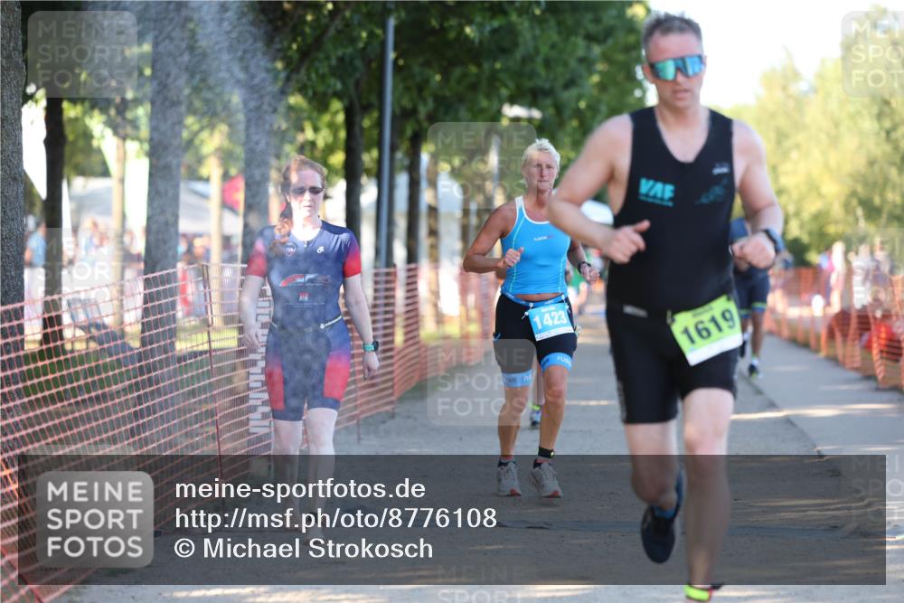 07.09.2025 - 19. Norderstedt Triathlon Michael Strokosch http://msf.ph/oto/8776108 07.09.2025 16:46:14 Laufen 934, 1047, 1088, 1423, 1476, 1541, 1619 meine-sportfotos.de