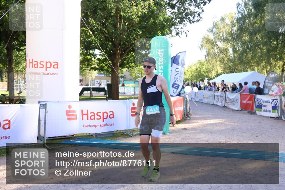 07.09.2025 - 19. Norderstedt Triathlon Zöllner http://msf.ph/oto/8776111 07.09.2025 17:06:32 Ziel 1411 meine-sportfotos.de