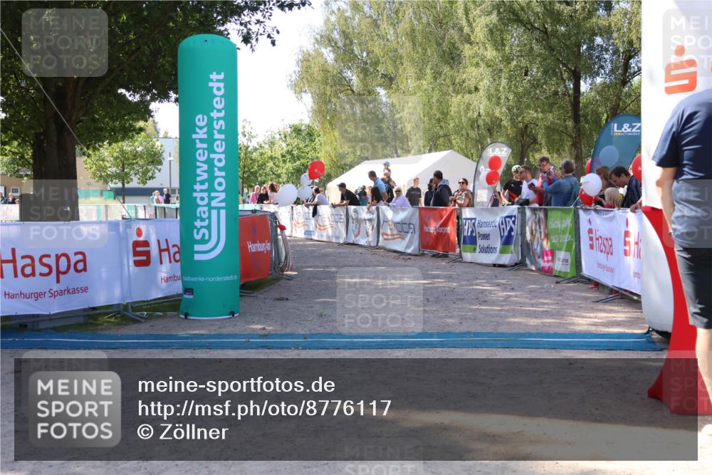 07.09.2025 - 19. Norderstedt Triathlon Zöllner http://msf.ph/oto/8776117 07.09.2025 11:56:43 Ziel  meine-sportfotos.de