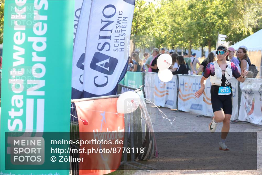 07.09.2025 - 19. Norderstedt Triathlon Zöllner http://msf.ph/oto/8776118 07.09.2025 17:06:37 Ziel 873, 1411 meine-sportfotos.de