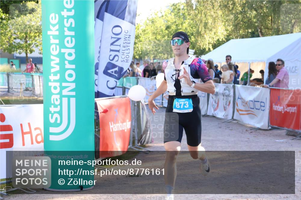 07.09.2025 - 19. Norderstedt Triathlon Zöllner http://msf.ph/oto/8776161 07.09.2025 17:06:39 Ziel 873 meine-sportfotos.de