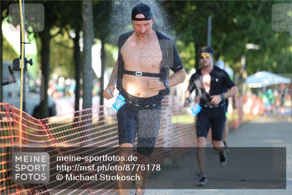 07.09.2025 - 19. Norderstedt Triathlon Michael Strokosch http://msf.ph/oto/8776178 07.09.2025 16:46:26 Laufen 397, 503, 866, 887, 934, 1415 meine-sportfotos.de